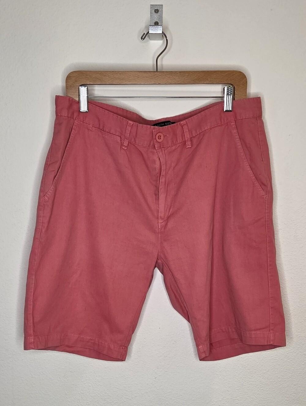 Saks Fifth Avenue Coral Flat-Front Men's Shorts